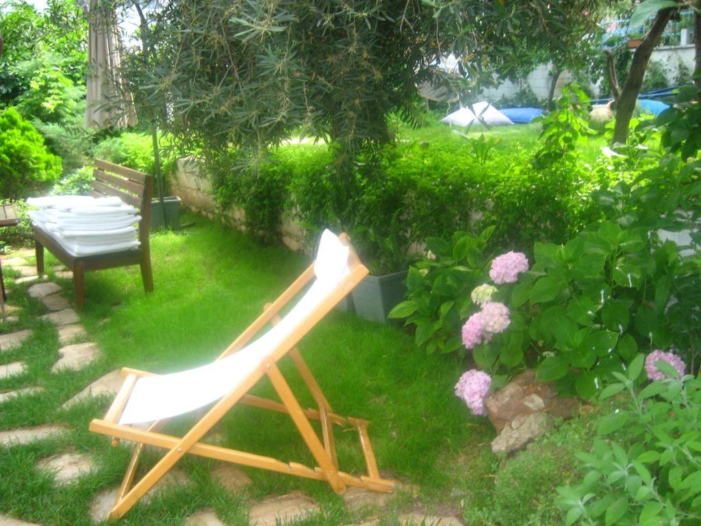 Mavi Pension Hotell Ayvalı Eksteriør bilde
