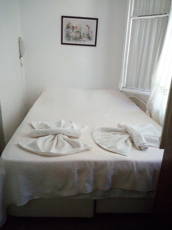 Mavi Pension Hotell Ayvalı Eksteriør bilde