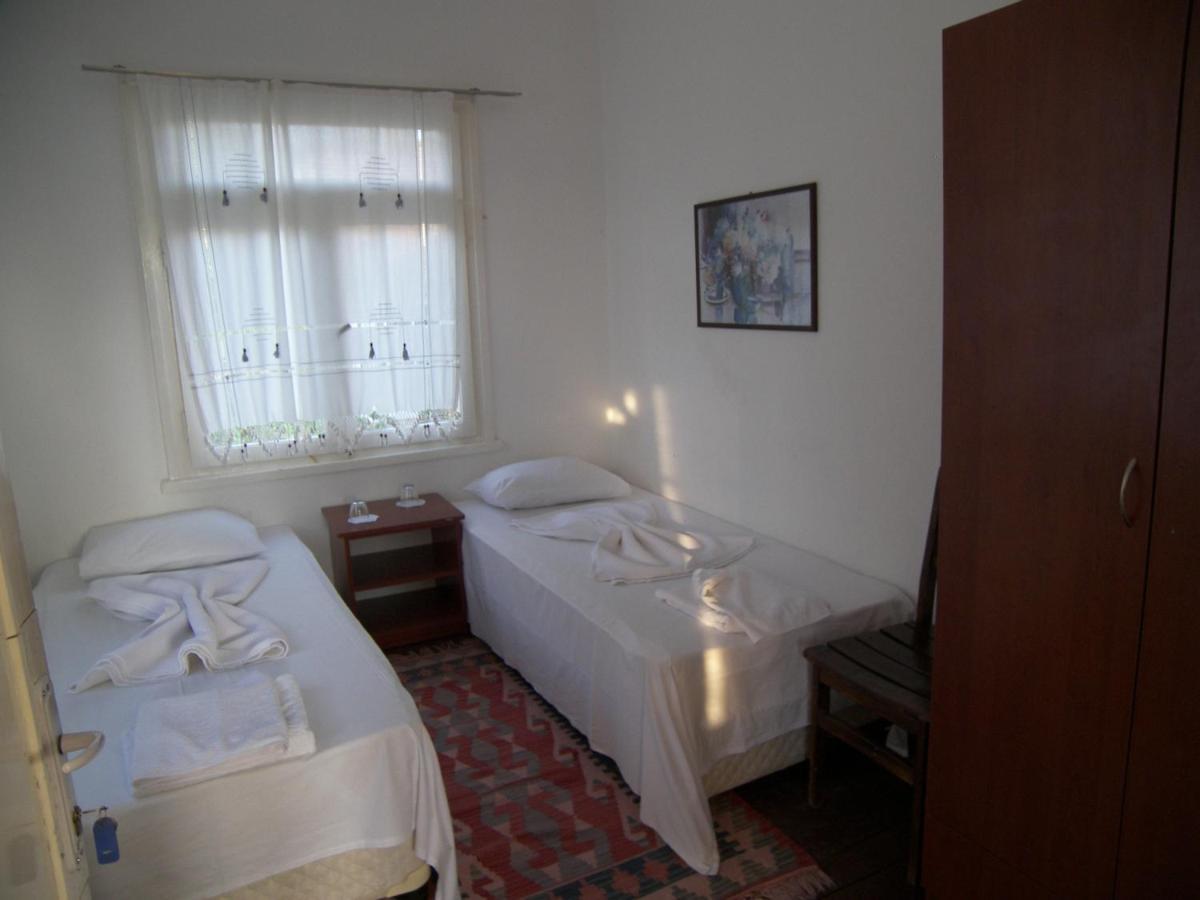 Mavi Pension Hotell Ayvalı Rom bilde